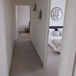 Villa L'eden Des Aspres 3 Ch Climatisee Avec Jardin, Terrasse, Billard & Wifi Thuir
