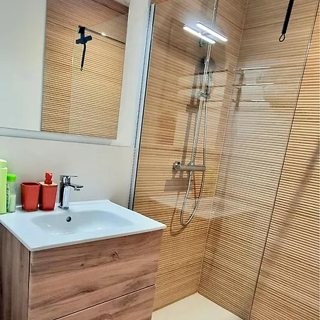 L'eden Des Aspres 3 Avec Jardin, Terrasse, Billard & Wifi