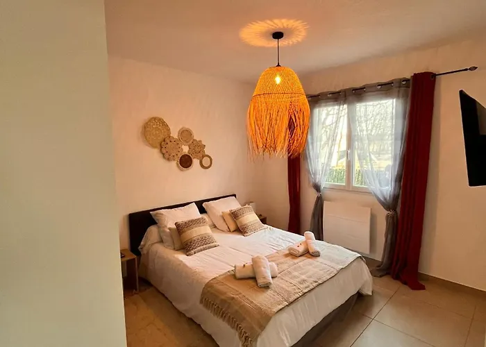 别墅 L'eden Des Aspres Climatisee Plain Pied Avec Jardin, Terrasse, Billard & Wifi 蒂伊