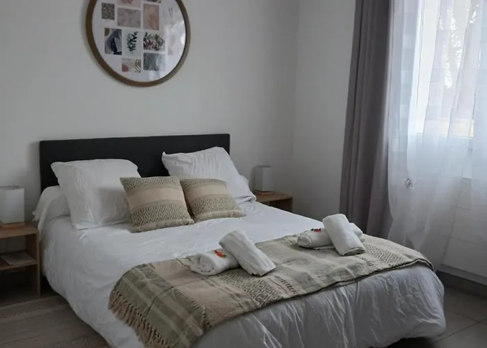 Villa L'eden Des Aspres Climatisee Avec Jardin, Terrasse, Billard Et Wifi