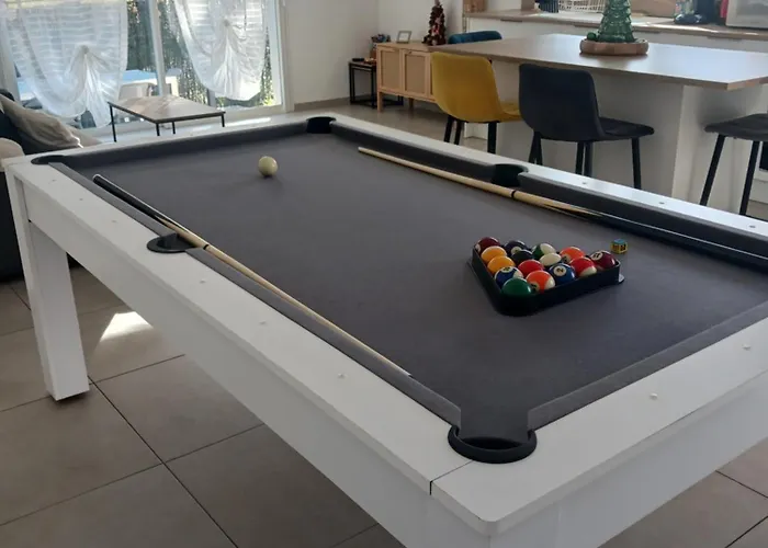 L'eden Des Aspres Climatisee Plain Pied Avec Jardin, Terrasse, Billard & Wifi * 蒂伊